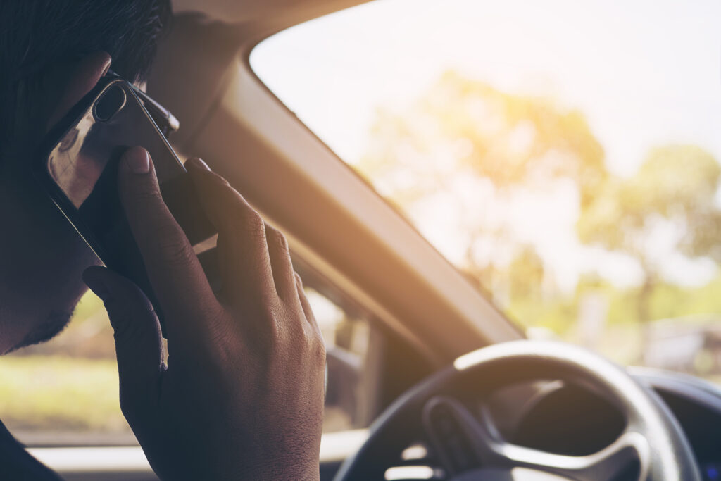 Téléphone au volant amende, retrait de points et retrait du permis